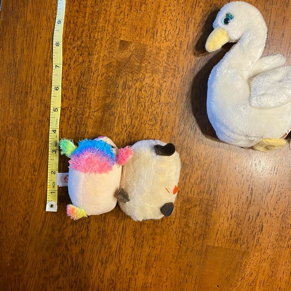 Ty beanie babies.  Total of five in group. - Picture 14 of 15
